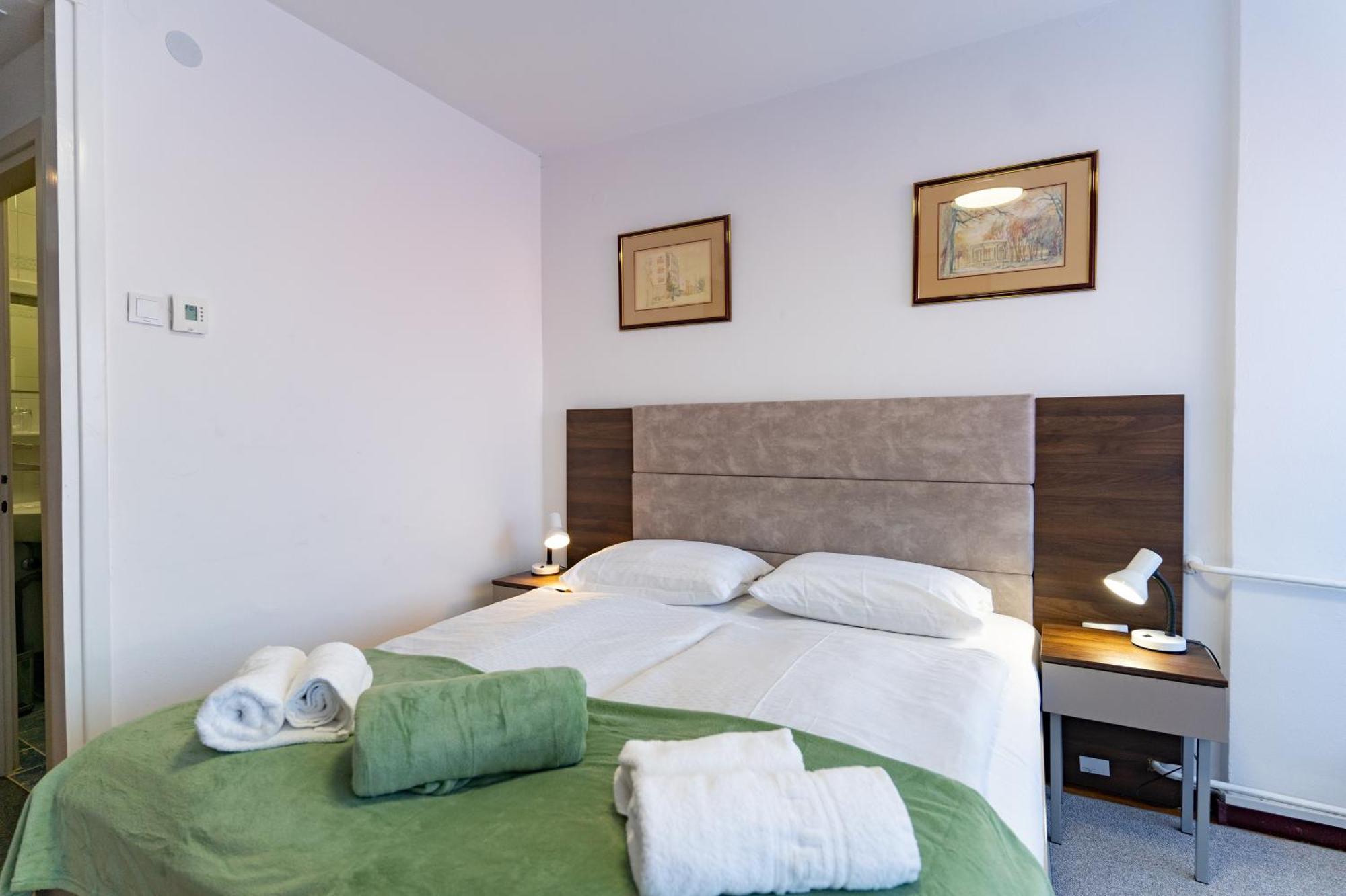 Artearia Hotel Bjelovar Exterior foto